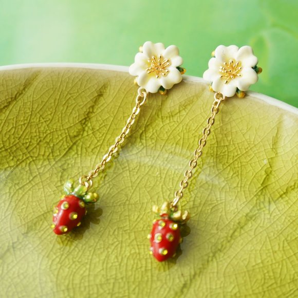 NWT Lesnereides strawberry earrings - Picture 8 of 10